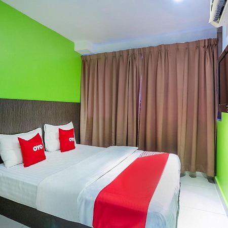 Oyo 90173 Hotel Mekong Kuala Lumpur Bagian luar foto